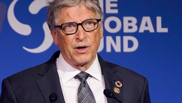 Milliardär Bill Gates will sein Geld rascher für den guten Zweck zur Verfügung stellen.   (Bild: AP/Evan Vucci)