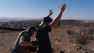 Trump nimmt aktuell legale Migranten ins Visier.