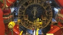 Im CERN wird Kernforschung betrieben.