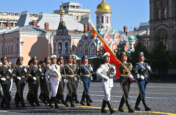 Chinesische Soldaten in Moskau