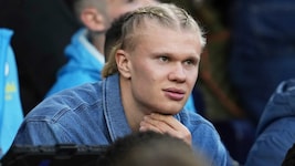 Erling Haaland war zuletzt verletzungsbedingt nur Zuschauer. (Bild: AP/Jon Super)