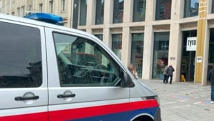 Am Freitag wurden in der Causa erneut Hausdurchsuchungen in Tirol durchgeführt. (Bild: APA/ALEXANDRA KREUZER)