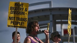 Protest gegen Trumps Politik vor dem Kennedy Center in Washington
