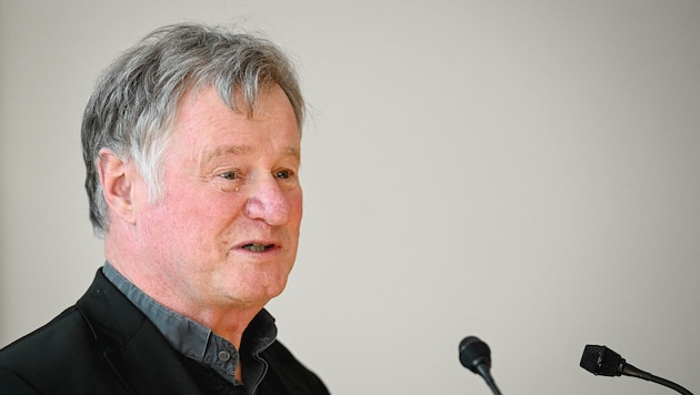 Bischof Manfred Scheuer war überrascht, freut sich aber dennoch über das Ergebnis der Papstwahl (Bild: Wenzel Markus)