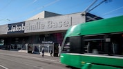 In der St. Jakobshalle in Basel wird schon eifrig geprobt. (Bild: AFP/FABRICE COFFRINI)