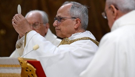 Papst Leo XIV. bei der Zelebrierung seiner ersten Messe als Oberhirte (Bild: EPA/VATICAN MEDIA HANDOUT)