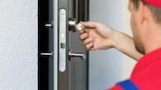 Für ein paar Minuten Arbeit kassieren dubiose Notdienste oft unverschämt ab.