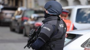 Die Aussagen des Verdächtigen führten zu einem Cobra-Einsatz (Symbolbild). (Bild: Birbaumer Christof)