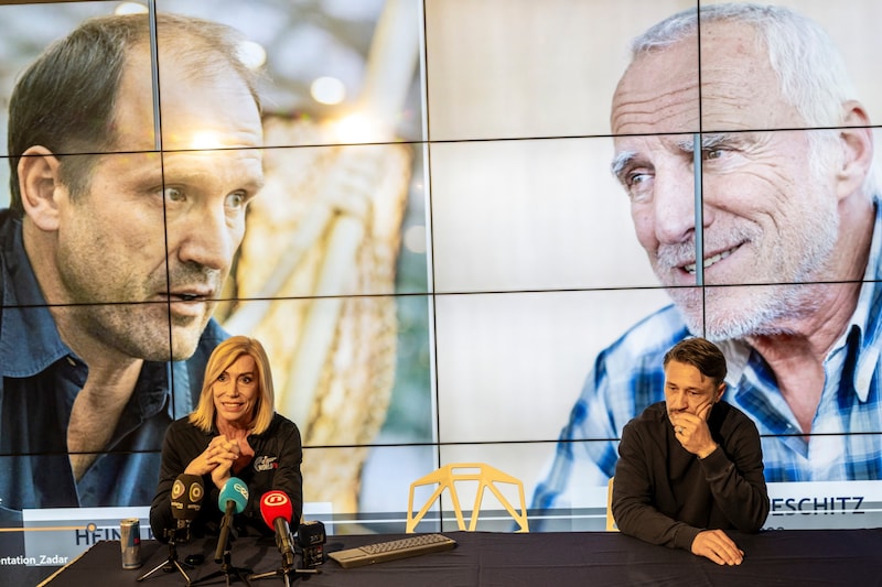 Anita Gerhardter (li.), hier mit Fußball-Trainer Niko Kovac bei einer Pressekonferenz, ist seit 2008 Geschäftsführerin der Stiftung Wings for Life. (Bild: Predrag Vuckovic for Wings for Life World Run)