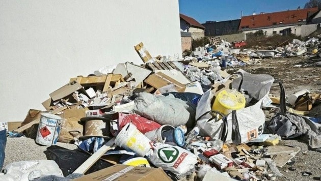 Der Müllberg auf dem Grundstück wächst und wächst. (Bild: zur Verfügung gestellt)