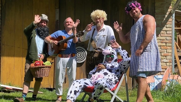 Viel Spaß beim Musikvideo-Dreh: Markus Brennberg, Gerli Bogner, Andre Mottinger, Peter Nalpantoglu und Markus Ettnauer (Bild: sunlakestudio.com)