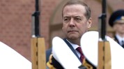 Der russische Ex-Präsident Dmitri Medwedew ist für seine üblen Schimpftiraden bekannt. (Bild: AP/Ekaterina Shtukina)