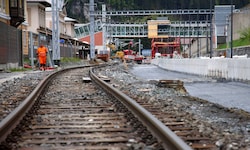 Am Bahnhof in Bad Gastein finden umfangreiche Arbeiten statt. Neben den Sanierungen werden auch ...