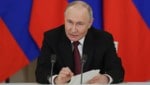 Putin vor Journalisten in Moskau (Bild: AFP/GAVRIIL GRIGOROV)