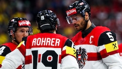 Österreichs Nationalteam mit Benjamin Baumgartner und Co. sind nach der Niederlage gegen Schweden enttäuscht. (Bild: GEPA)