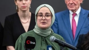 Rumeysa Ozturk (Bild: AFP/JOSEPH PREZIOSO)