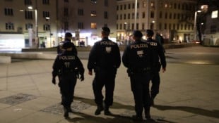 Zu der blutigen Attacke war es am belebten Reumannplatz in Favoriten gekommen (Symbolbild). (Bild: Zwefo)