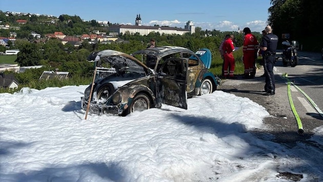 Der Oldtimer suchte sich für den Brand eine pittoreske Stelle mit Blick auf das Stift Kremsmünster aus. (Bild: Kerschbaummayr Werner)
