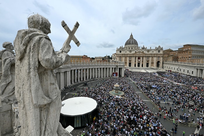 Zur Amtseinführung von Papst Franziskus im März 2013 waren rund 130 Delegationen nach Rom gekommen, darunter gut 30 Staatsoberhäupter. 