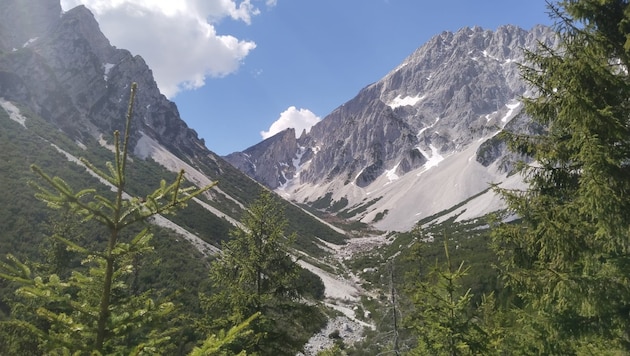 Auch die Mieminger Berge werden Ende der Woche wieder angezuckert sein. (Bild: Peter Freiberger)