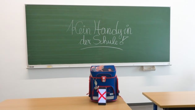 Die meisten Schulen hatten schon zuvor strenge Regeln. (Bild: Pressefoto Scharinger/Daniel Scharinger)