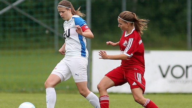 Sarah Sturm (li.) denkt gerne an das Relegationsspiel 2016 zurück. (Bild: Tröster Andreas)