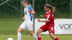 Sarah Sturm (li.) denkt gerne an das Relegationsspiel 2016 zurück. (Bild: Tröster Andreas)