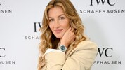 Gisele Bündchen hat zum Muttertag das erste Foto ihres Sohnes geteilt.