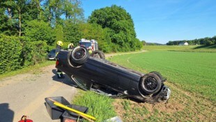 Das Auto des 19-Jährigen landete am Dach.