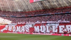 War diese Choreographie zum Abschied von Thomas Müller zu wenig der Ehre für die Klublegende? (Bild: AFP/APA/Alexandra BEIER)