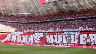 War diese Choreographie zum Abschied von Thomas Müller zu wenig der Ehre für die Klublegende? (Bild: AFP/APA/Alexandra BEIER)