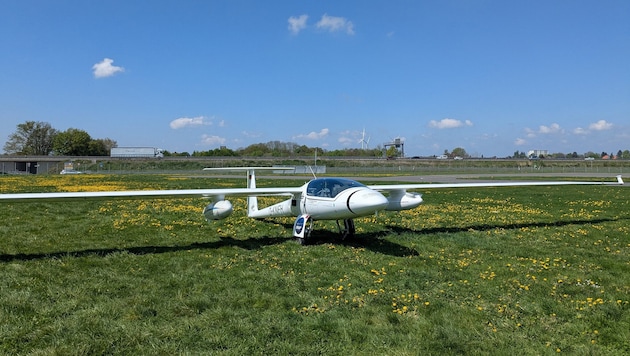 Mit diesem Forschungsflugzeug der FH Aachen wurde das 25.000 Quadratkilometer große Waldgebiet kartiert. (Bild: DLR)