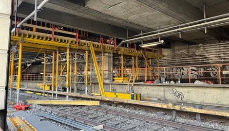 So wie schon die letzten Jahre wird auch heuer der Tunnel entlang des Donaukanals saniert – diesmal allerdings gleich zwei Stationen auf einmal. (Bild: Lukas Zimmer)