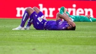 Die Austria um Malone kassierte ein bitteres 1:2 gegen Rapid. (Bild: GEPA)