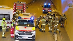 Feuerwehr war nach dem Unfall im Einsatz. (Bild: FF Pfarrwerfen)