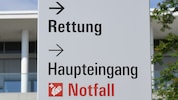 Das Kind wird im Krankenhaus versorgt. (Bild: P. Huber)