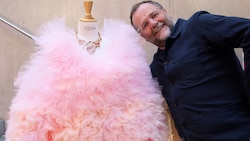 Tausendsassa in Pink: Der streitbare und emotionale Gastronom Sepp Schellhorn katapultierte sich in Windeseile in den Fokus der Öffentlichkeit. (Bild: Tröster Andreas)
