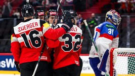 Stark begonnen, stark nachgelassen und am Ende doch gewonnen – Österreichs Eishockey-Cracks gegen die Slowakei (Bild: GEPA)