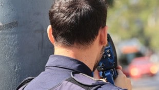 Das Tempo der Verkehrsteilenehmer maßen Polizeibeamte am Dienstag in Villacher – ein Temposünder ...