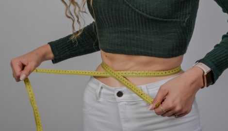 Harte Daten zu Magersucht, Bulimie und Binge Eating einer landesweiten deutschen Krankenkasse beweisen den Zusammenhang zwischen Selbstoptimierungs-Zwängen, Social-Media-Plattformen und Gesundheitsproblemen. (Bild: FotografDD (Symbolbild))