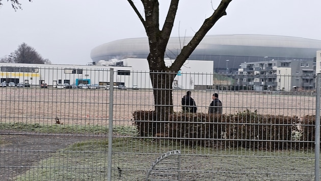 Vor dem Stadion soll am Südring für zig Millionen das neue Hallenbad entstehen. (Bild: Tragner Christian)