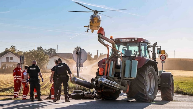 Der Notarzthubschrauber „Europa 3“ flog den Biker ins Krankenhaus. (Bild: Pressefoto Scharinger/Daniel Scharinger)