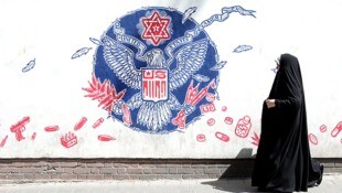 Eine Anti-US-Wandmalerei in der iranischen Hauptstadt Teheran