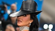 Kim Kardashian – hier auf der Met-Gala 2025 – muss ihre Todesängste vor Gericht noch einmal durchleben. (Bild: AFP/ANGELA WEISS)
