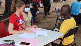 Die steirische Ärztin Magdalena Grießler (links) unterstützte das „Public-Health-Team“, das ...