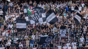 Beim Cupfinale in Klagenfurt waren geschätzt 14.000 Anhänger der Wolfsberger dabei. (Bild: GEPA)