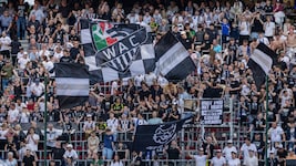 Beim Cupfinale in Klagenfurt waren geschätzt 14.000 Anhänger der Wolfsberger dabei.