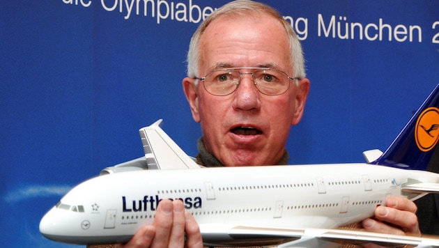 Jürgen Weber im Jahr 2010 bei einer Pressekonferenz.