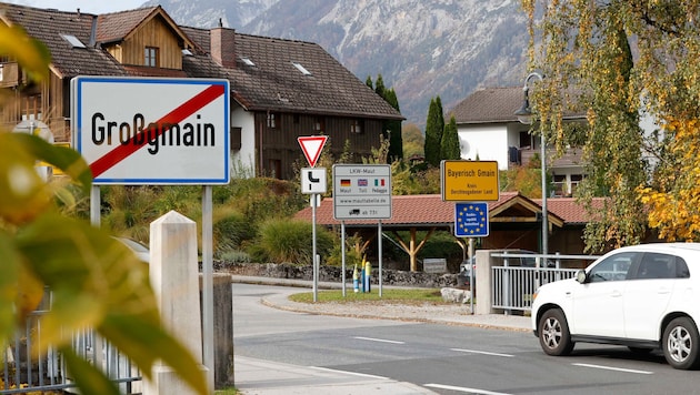 Einer der Fahrer wurde beim Grenzübergang in Großgmain erwischt.