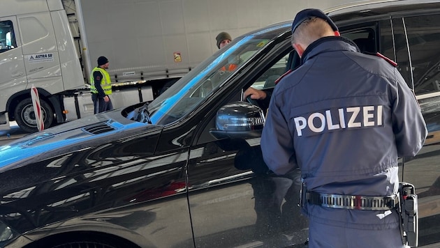 Am Grenzübergang Spielfeld machten Polizisten bei einer Kontrolle einen großen Suchtgift-Fund ...